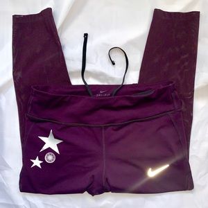 Deep Purple Nike Soulcycle Mesh-Trimmed Capri
